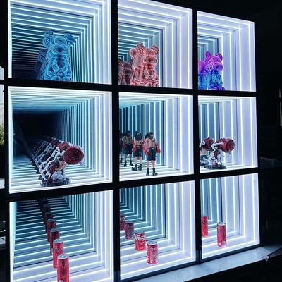 2024 Высокая яркость светодиодного света Magic Mirror Display Case для розничных магазинов