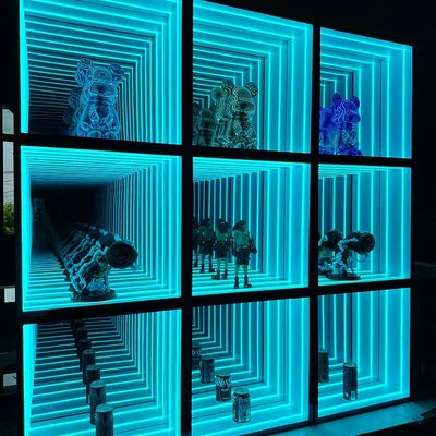 2024 Высокая яркость светодиодного света Magic Mirror Display Case для розничных магазинов